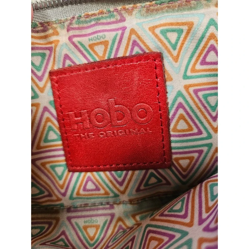 Hobo International Distressed Grey Leather Zip Clutch Wallet Geometric lining